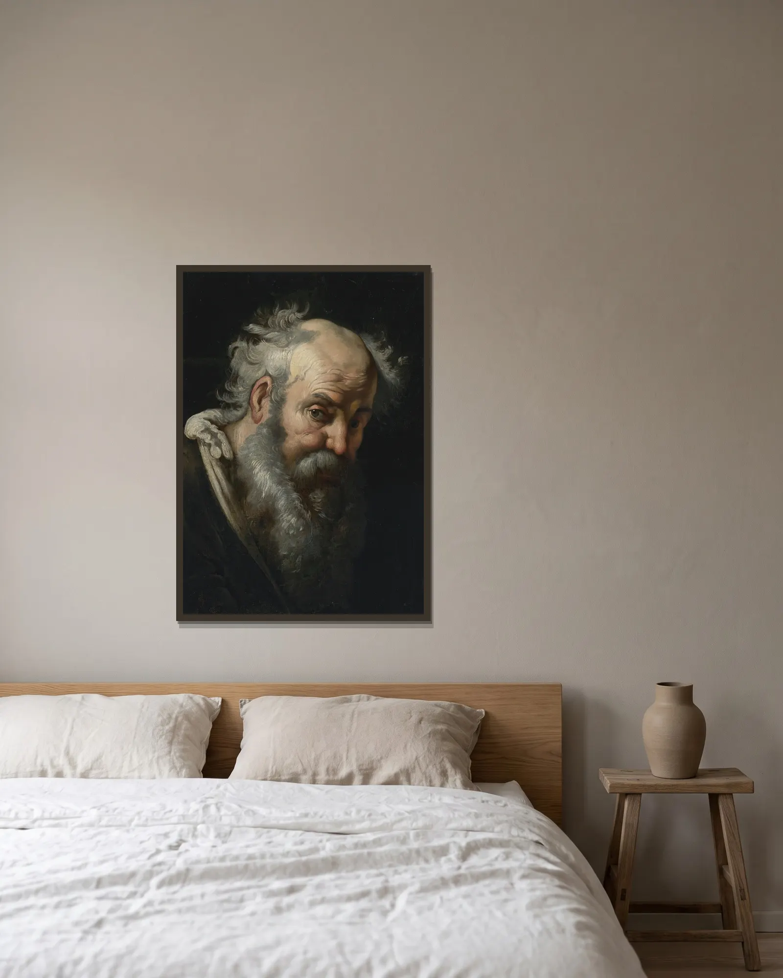 Head Of A Bearded Man av Bernardo Strozzi inramad på en vägg