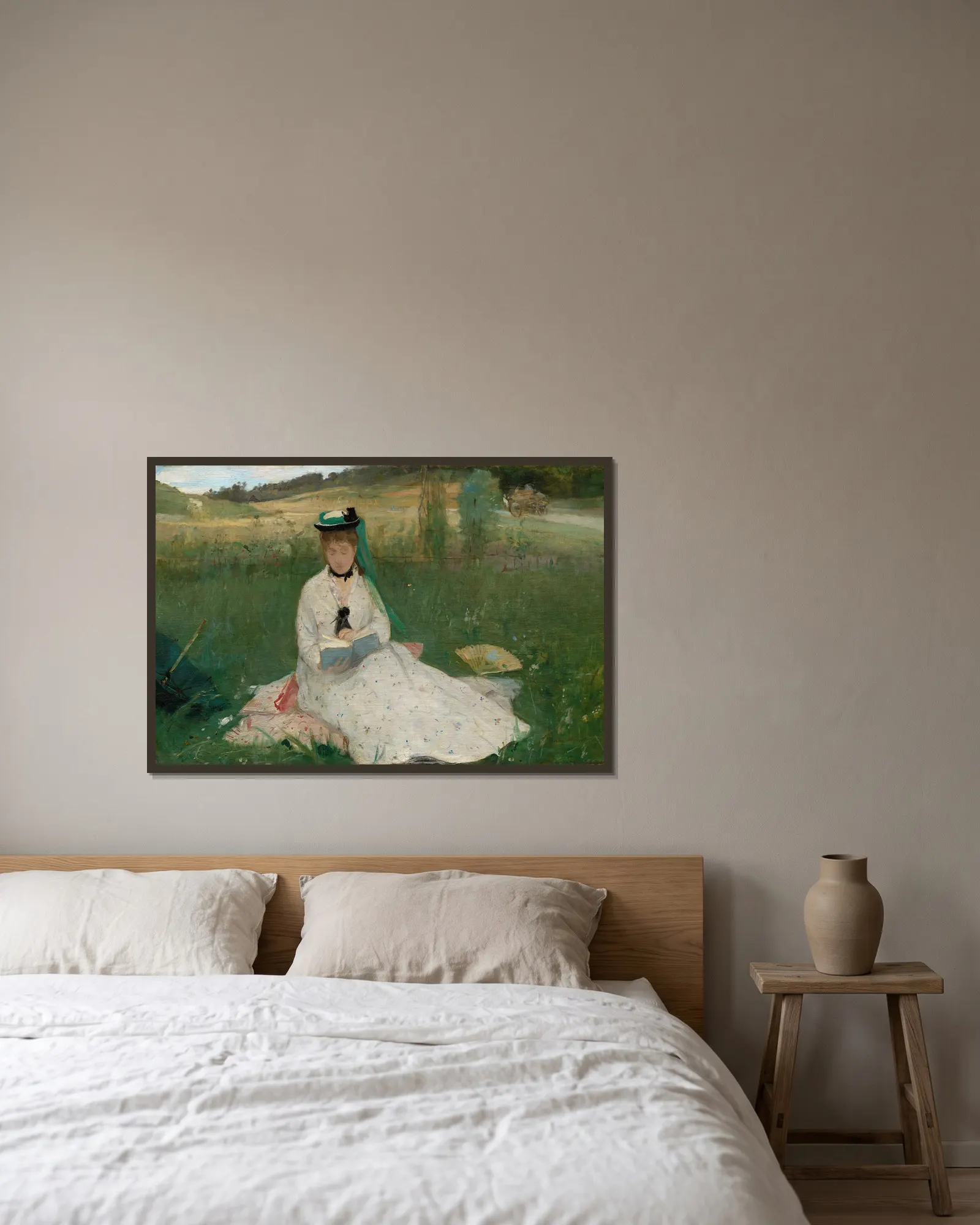 Reading av Berthe Morisot inramad på en vägg