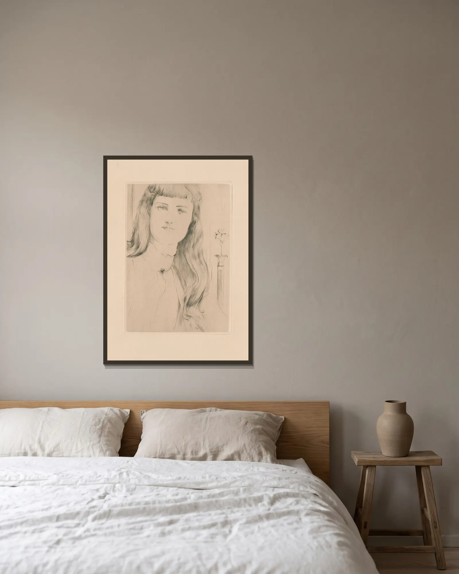 Haarstudie av Fernand Khnopff inramad på en vägg