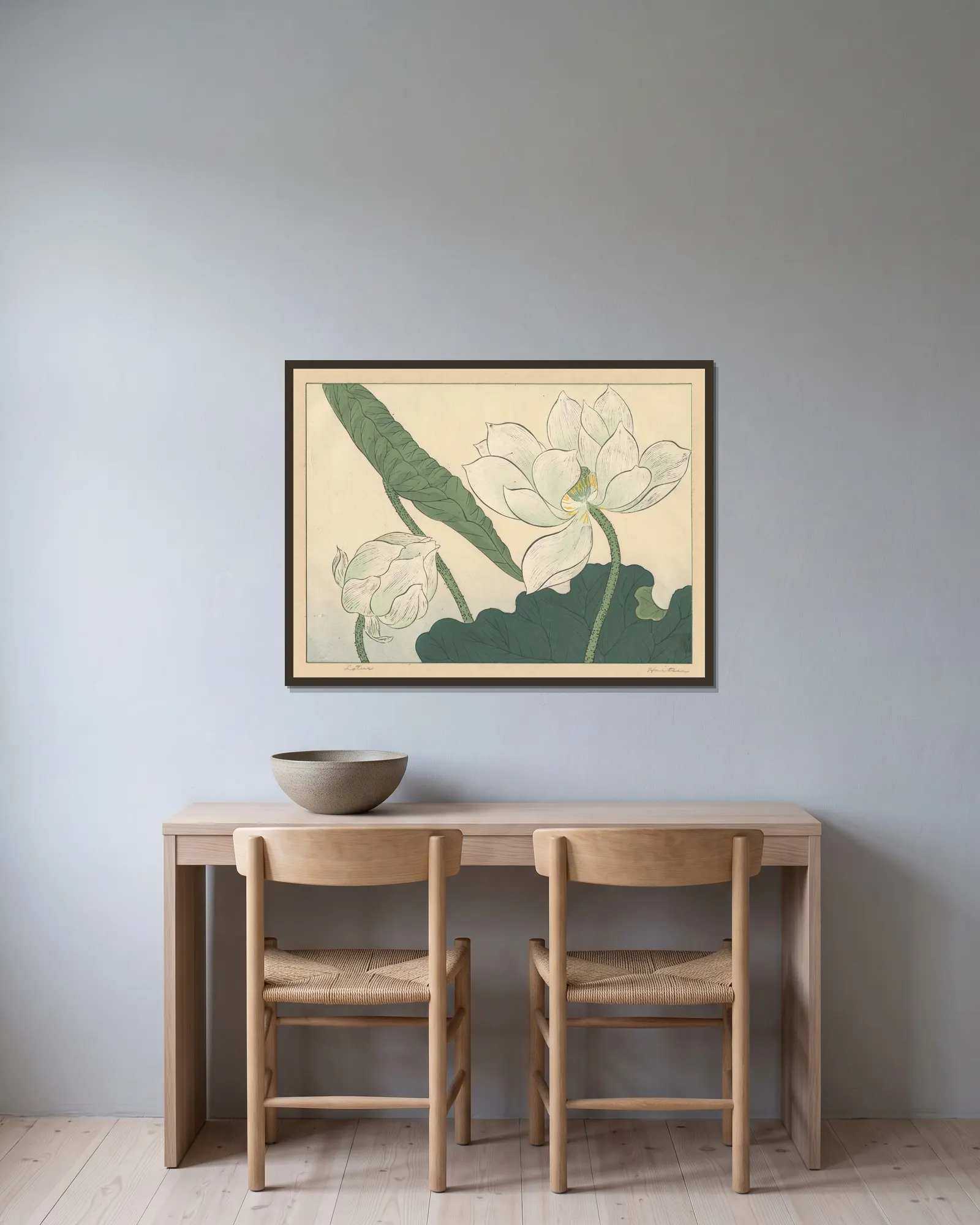 Lotus av Sakai Hōitsu inramad på en vägg