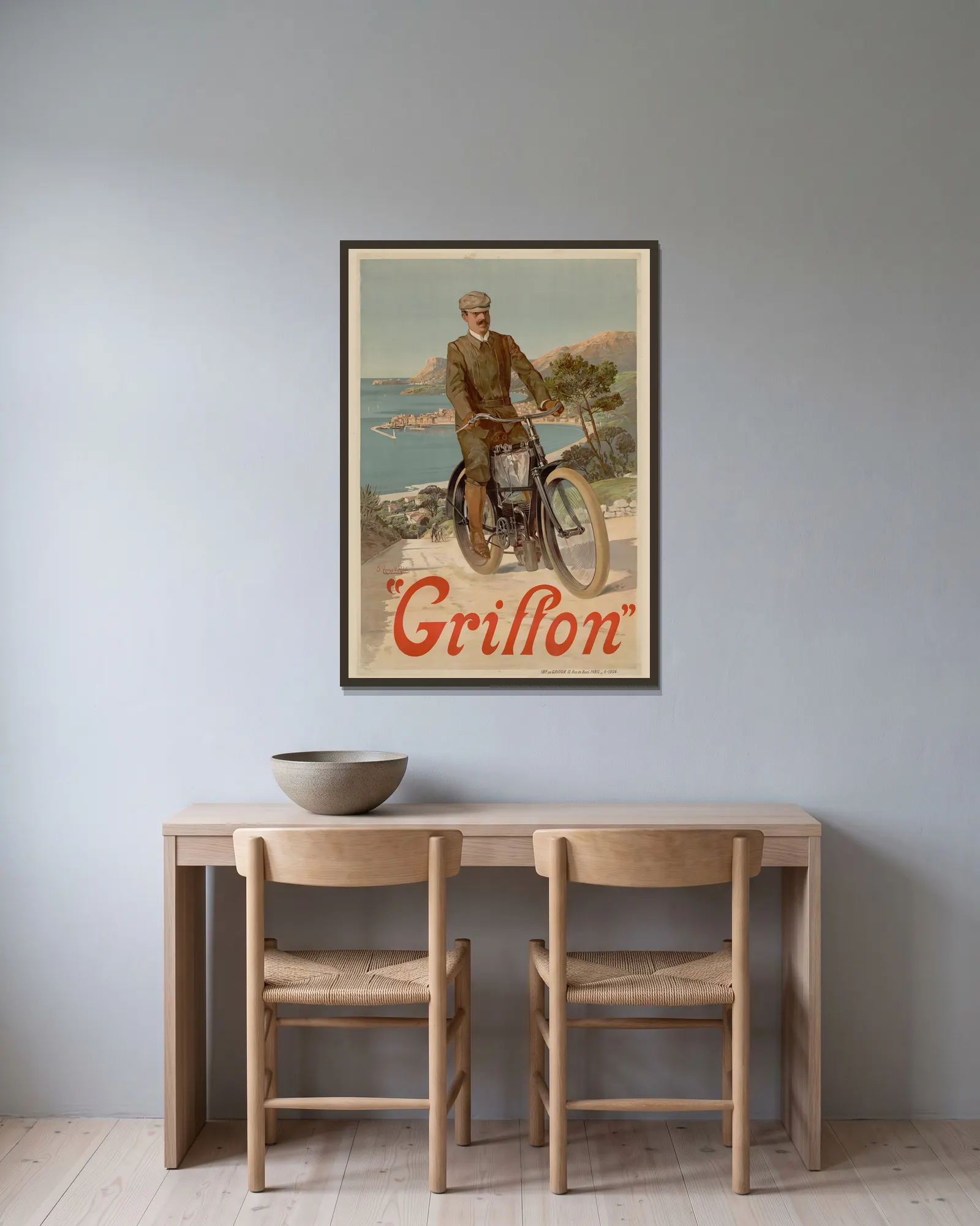 Griffon av Frederic Hugo d’Alési inramad på en vägg