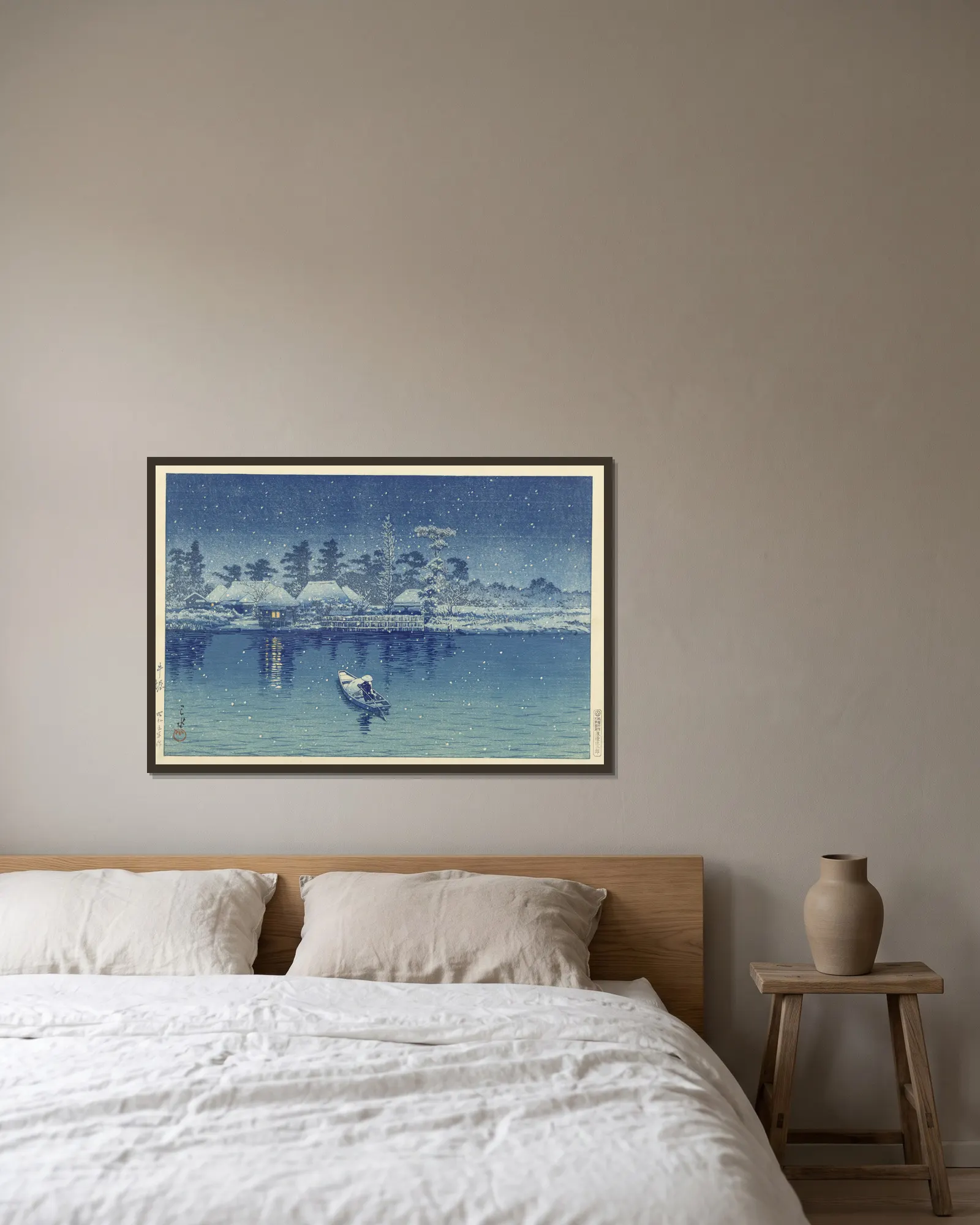 Ushibori av Kawase Hasui inramad på en vägg