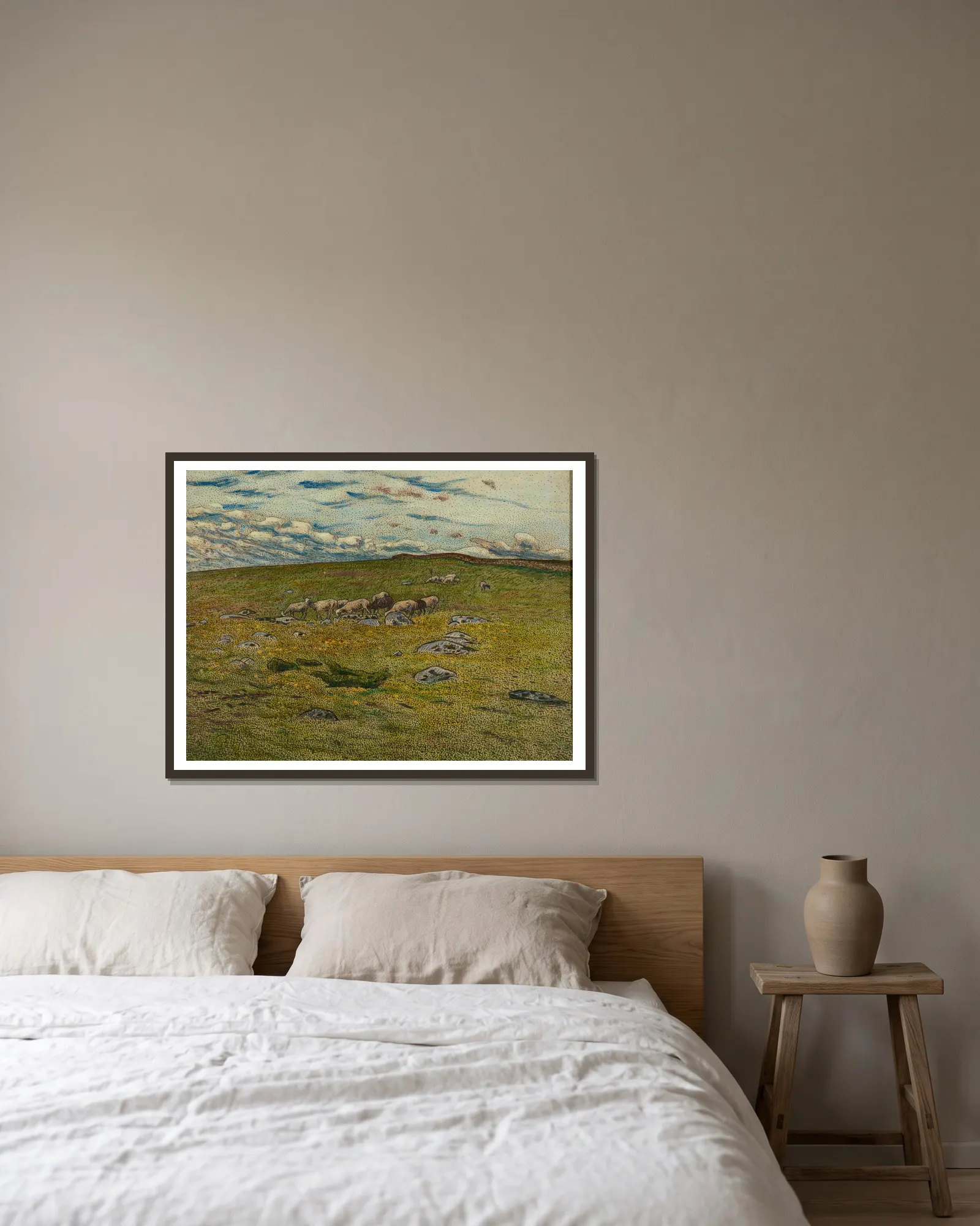 Grazing Sheep av Nils Kreuger inramad på en vägg