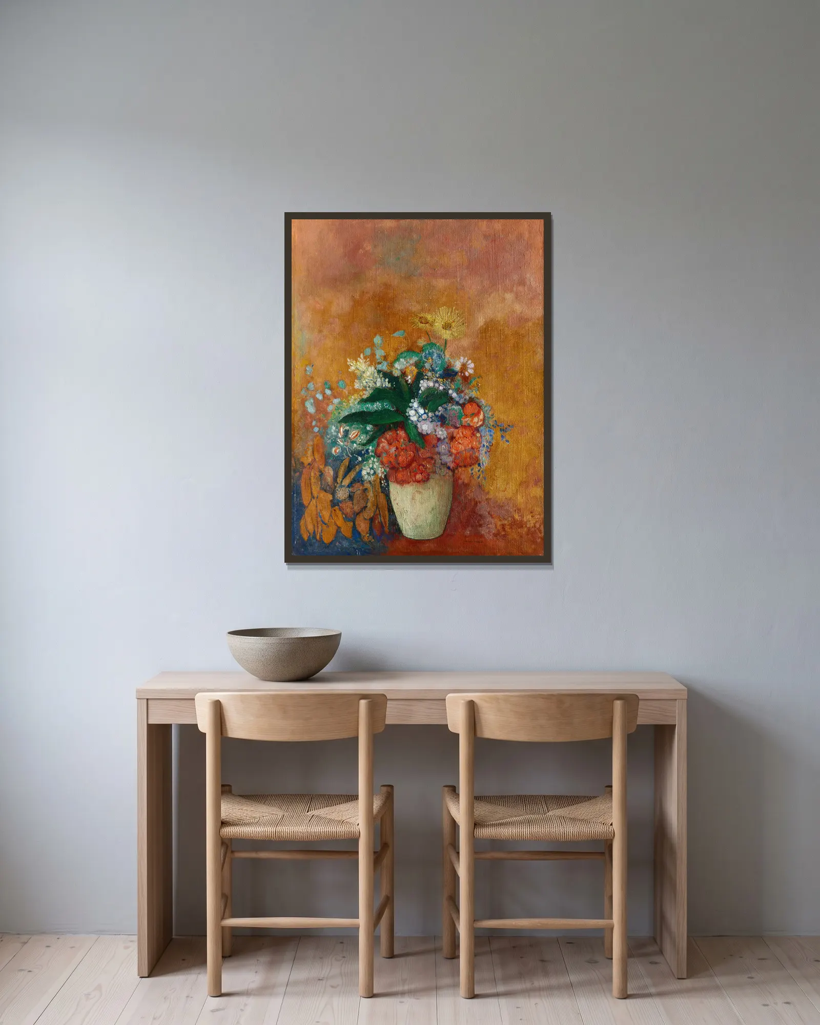 Vase of Flowers av Odilon Redon inramad på en vägg