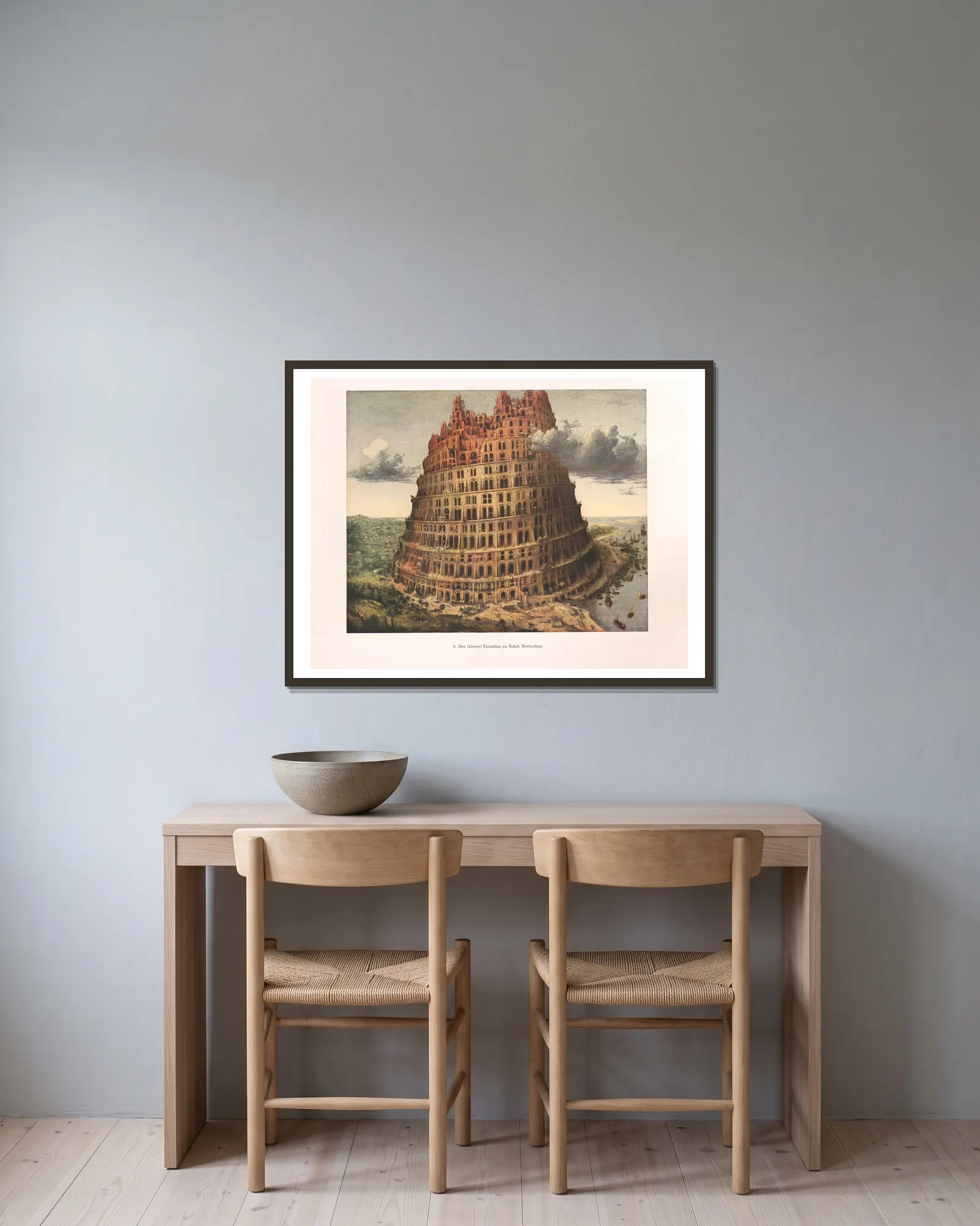 Der (kleine) Turmbau zu Babel (16th century) av Pieter Bruegel The Elder inramad på en vägg
