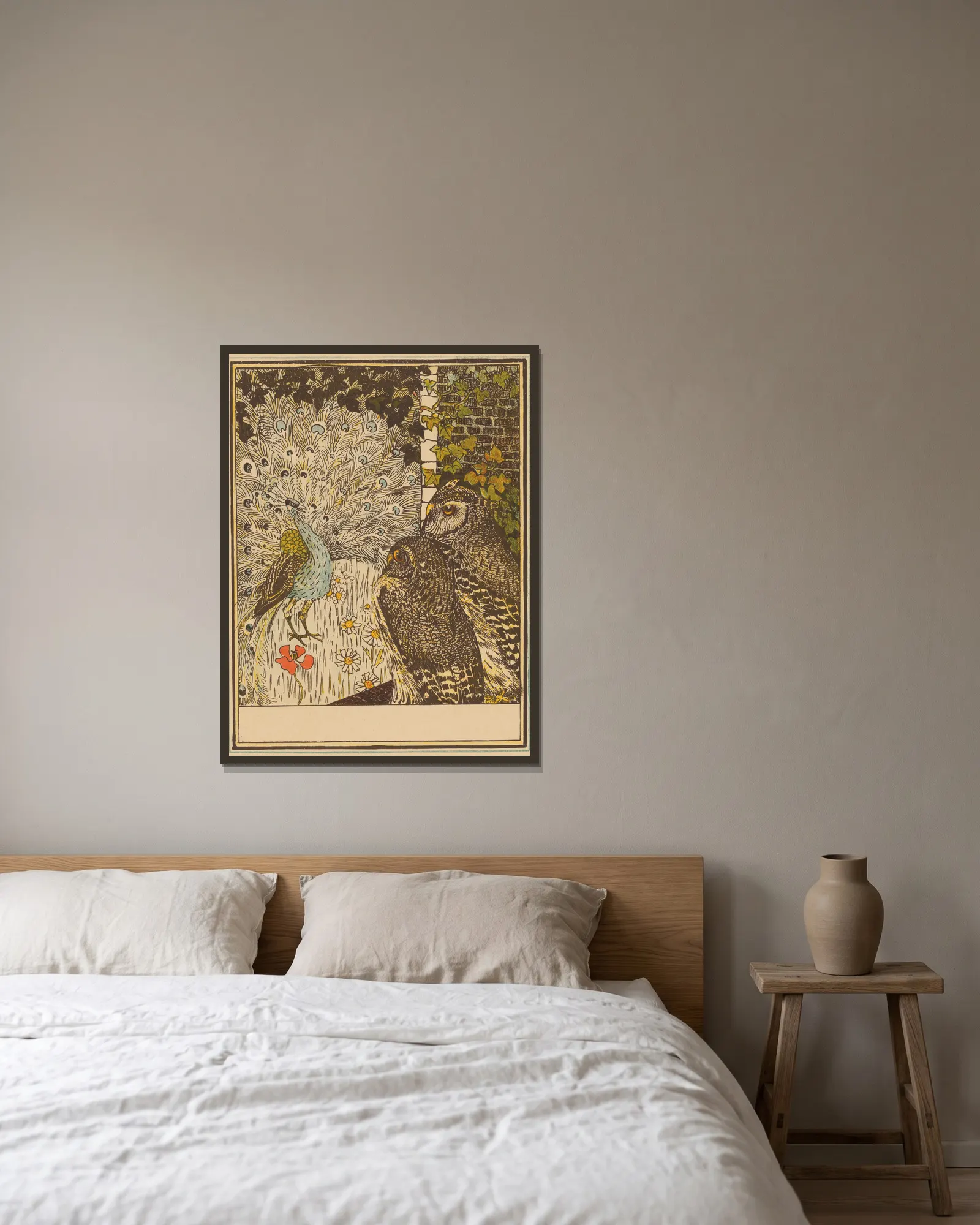 Peacock And Two Owls av Theo van Hoytema inramad på en vägg