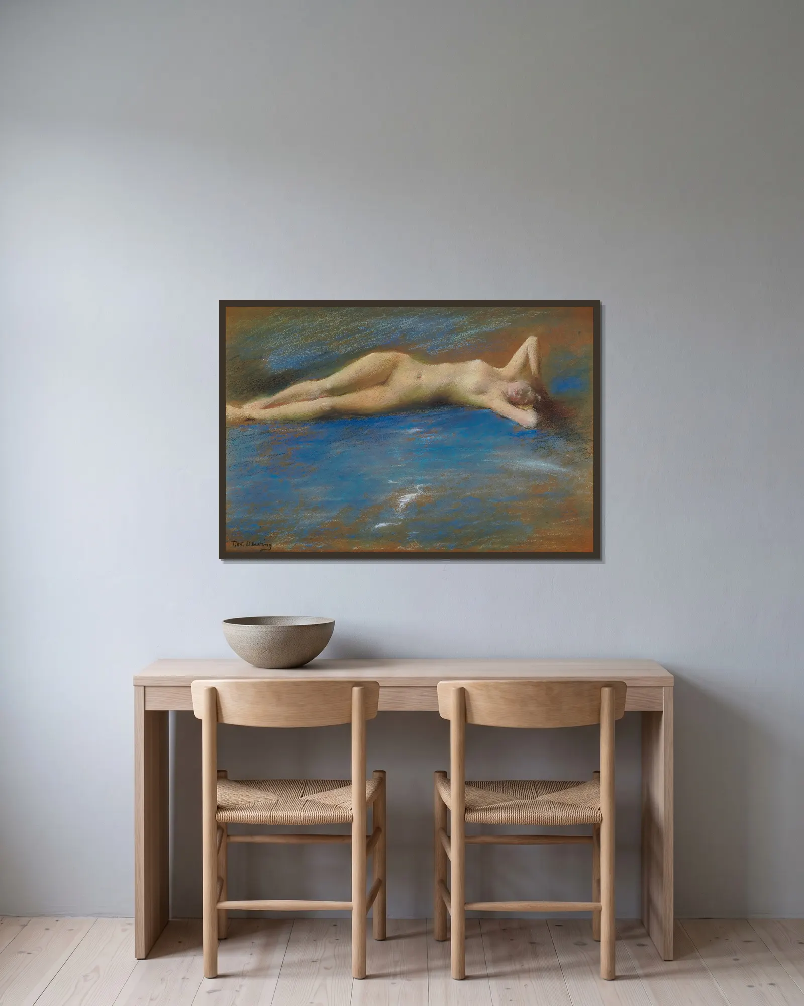 Reclining Nude Figure of a Girl av Thomas Wilmer Dewing inramad på en vägg