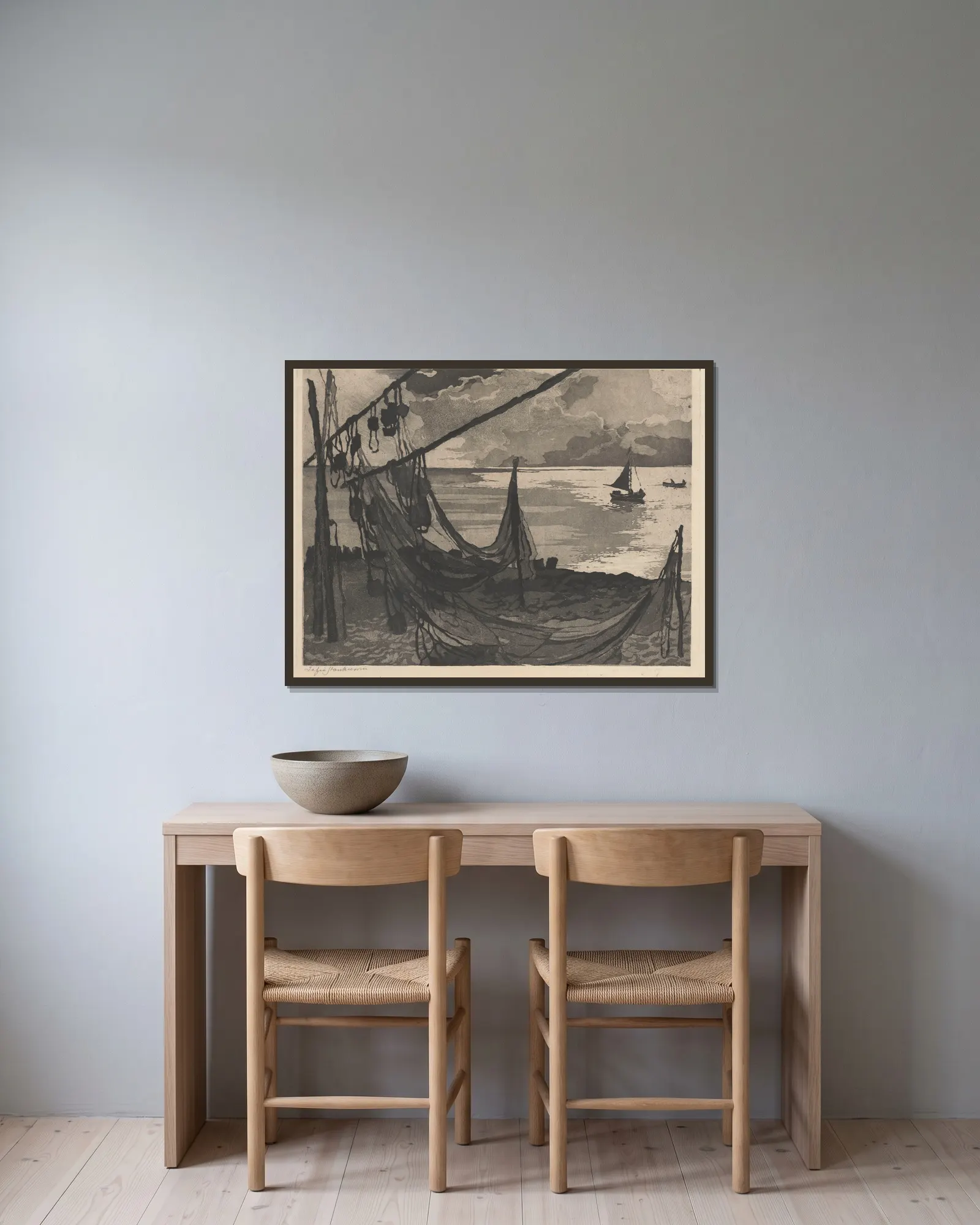 Fishing Nets av Zofia Stankiewicz inramad på en vägg